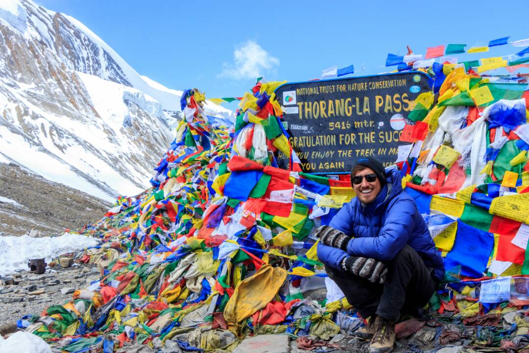 thorong la pass nepal summit