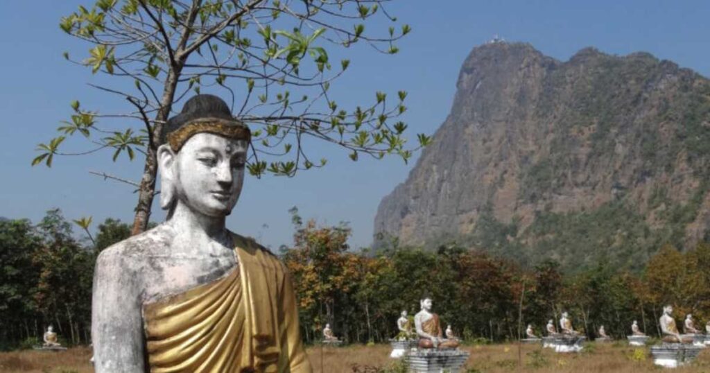 mount zwegabin buddhas