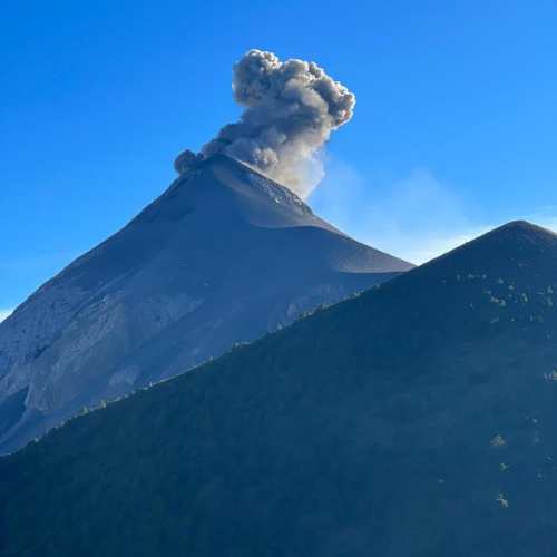 erupting volcano in antigua guatemala